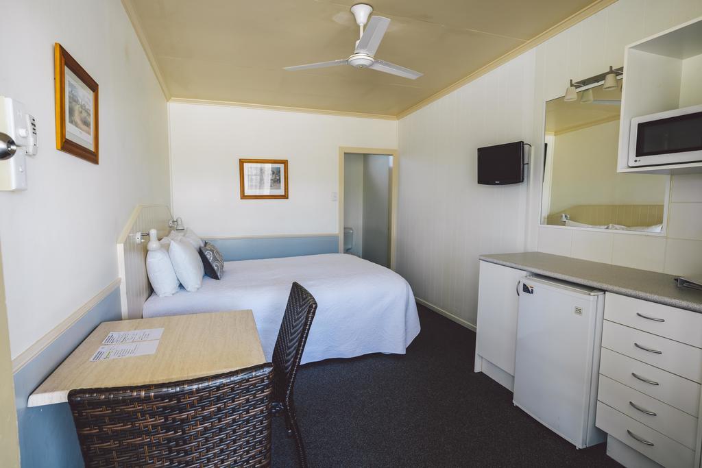 Boulevard Motel Stanthorpe Buitenkant foto